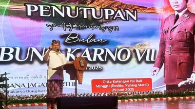 Wayan Koster,Gubernur Bali ke Anggota DPR RI “Berjuang dan Tempur di Jakarta untuk Bali, Bukan Diam di Dapil!”